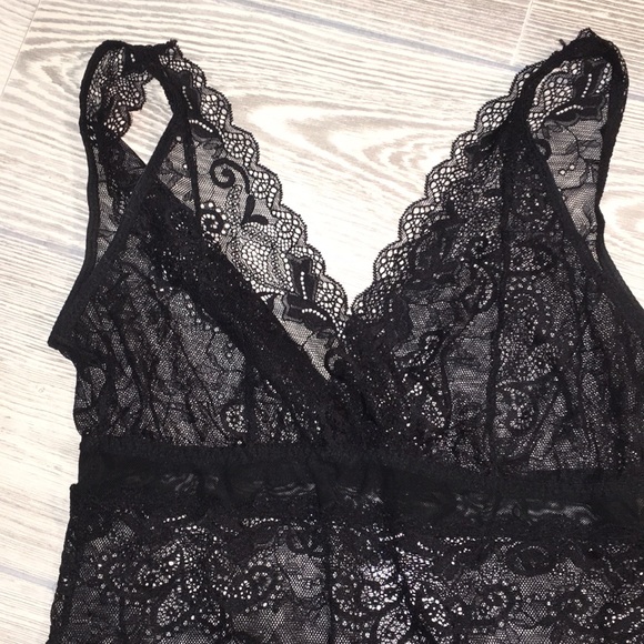 Bundle of Black Shape Wear - Picture 3 of 11